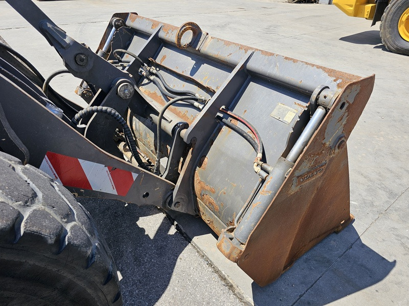 Wheel loader VOLVO L45H