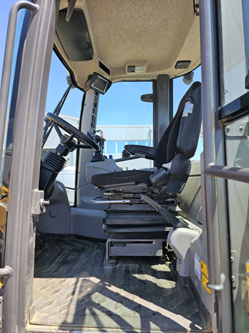 Wheel loader VOLVO L45H