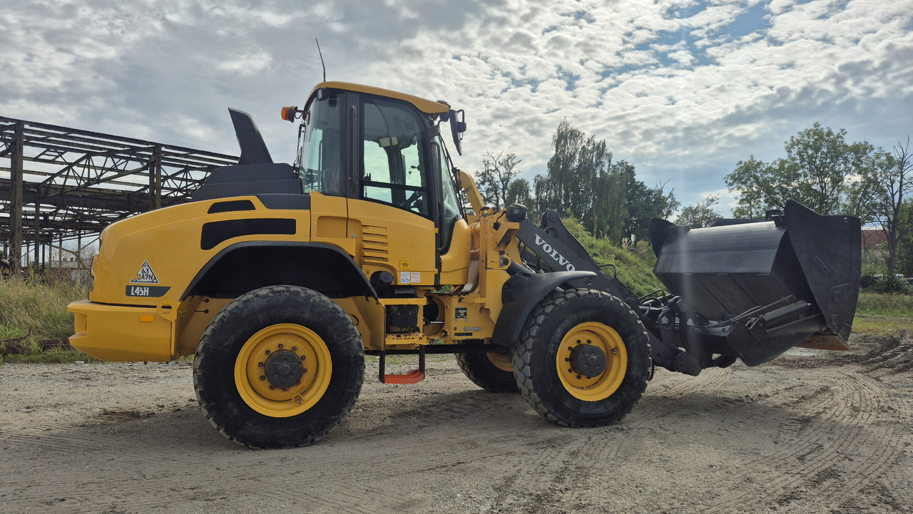 Wheel loader VOLVO L45H