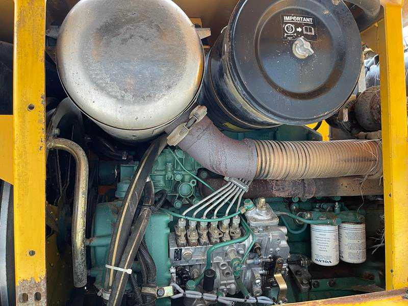 Wheel loader VOLVO - L70C - SHOVEL