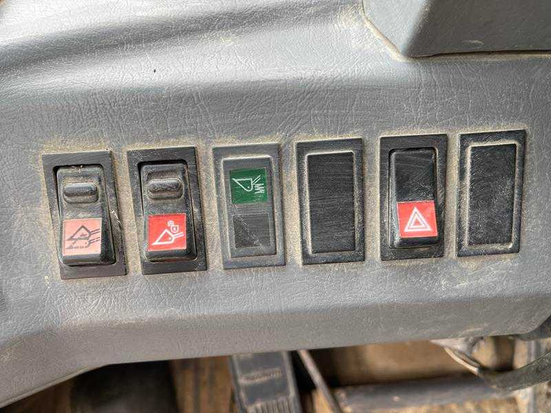 Wheel loader VOLVO - L70C - SHOVEL