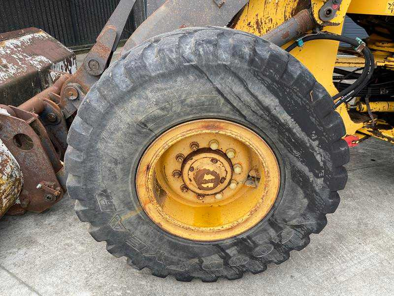 Wheel loader VOLVO - L70C - SHOVEL