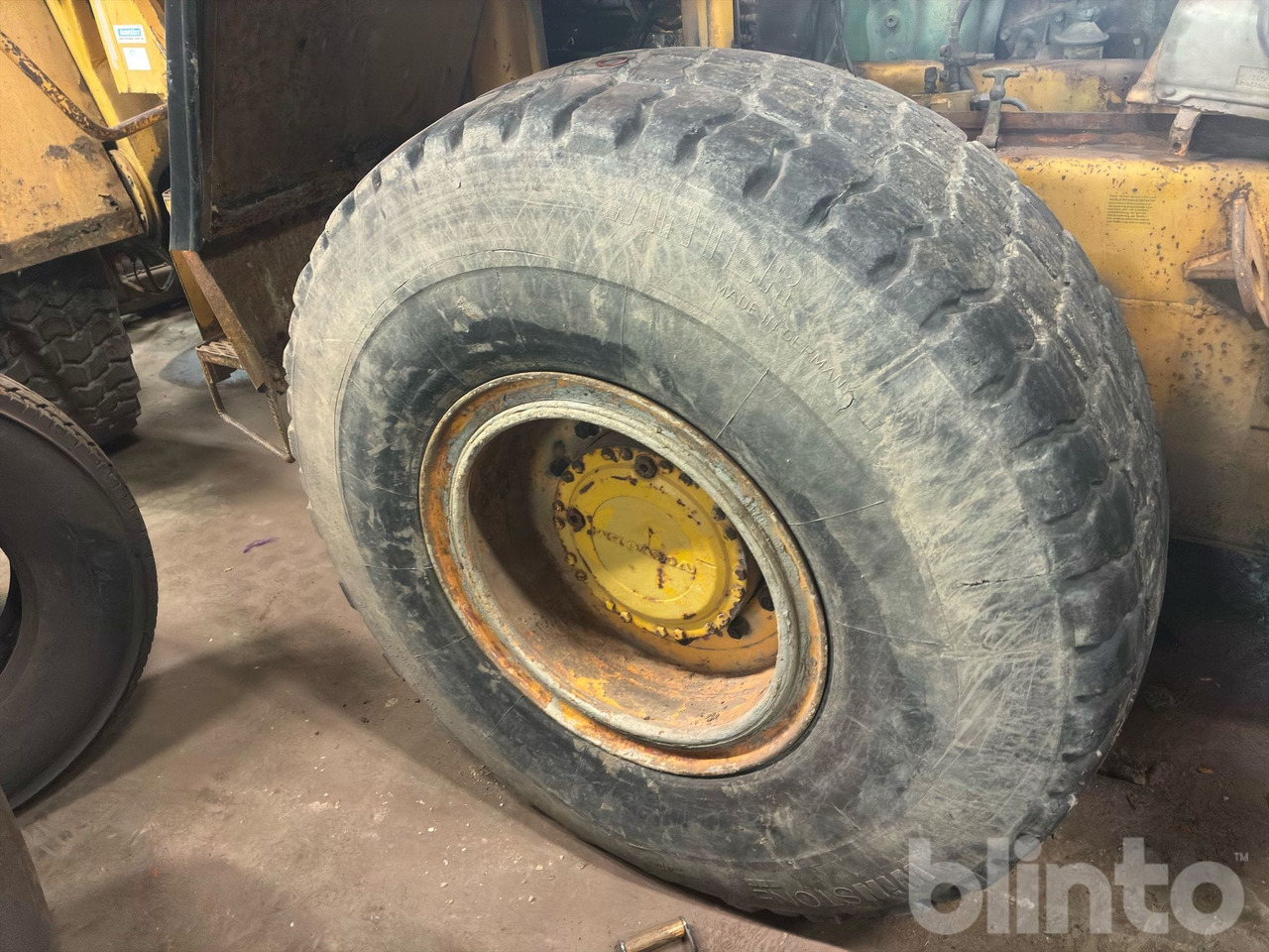 Wheel loader Volvo 4400