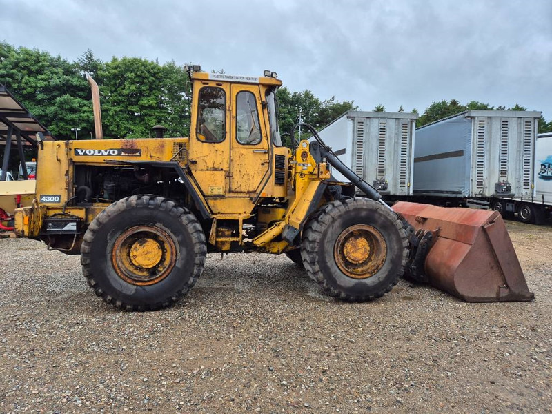 Wheel loader Volvo BM 4300