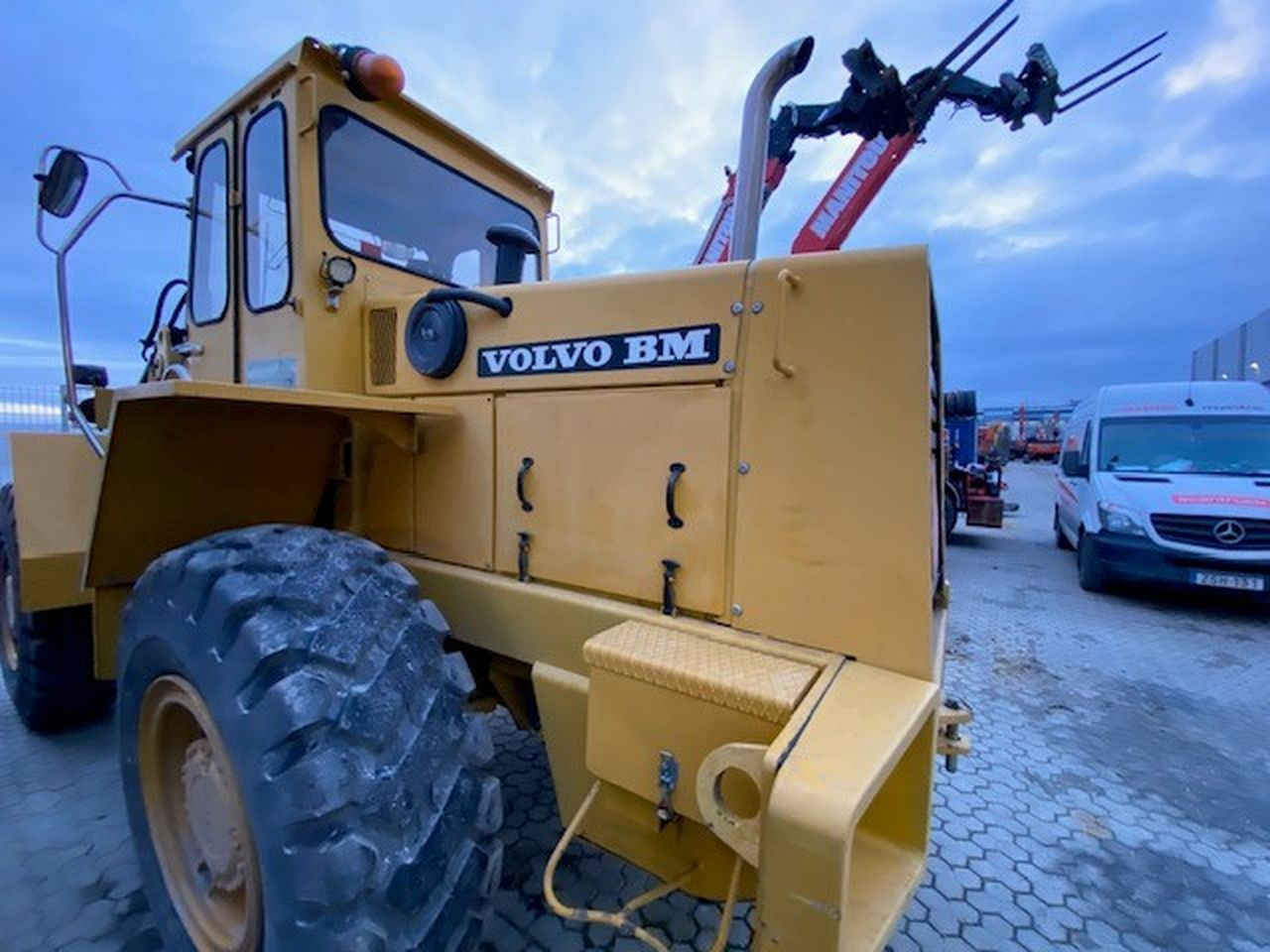 Wheel loader Volvo BM 4300