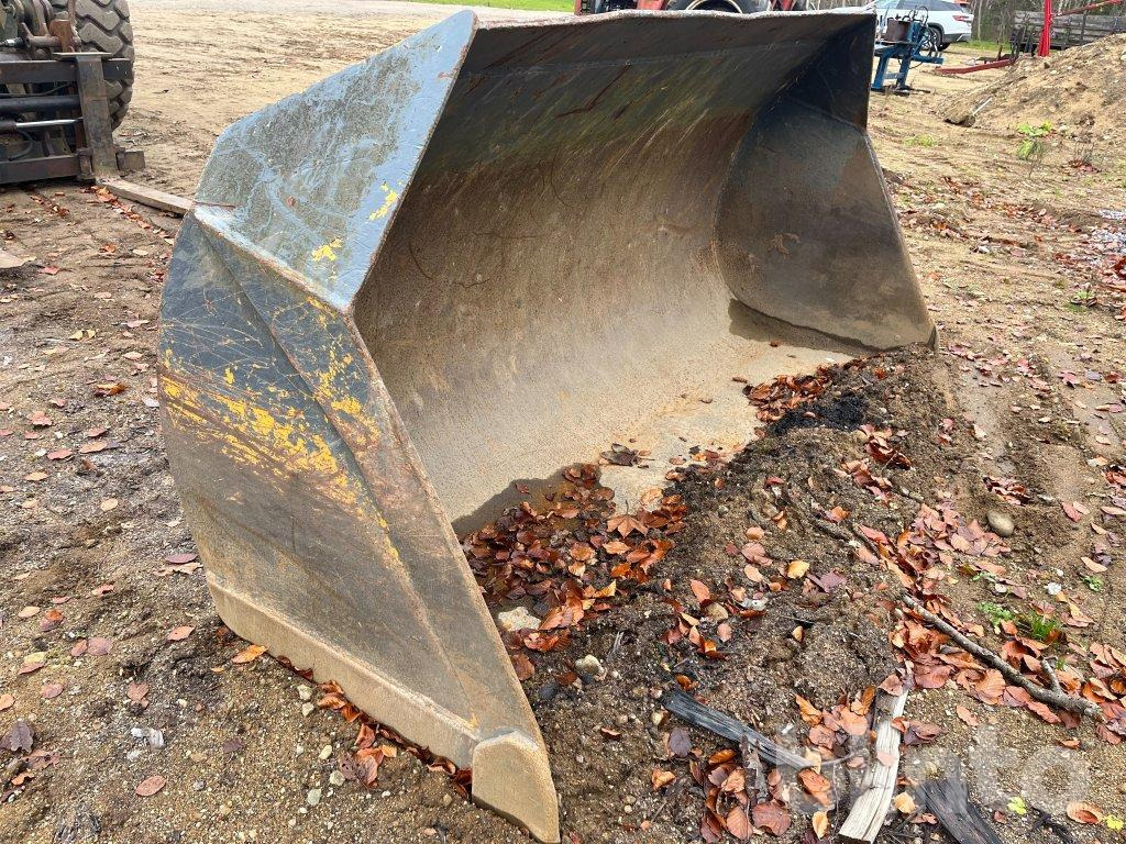 Wheel loader Volvo BM L90