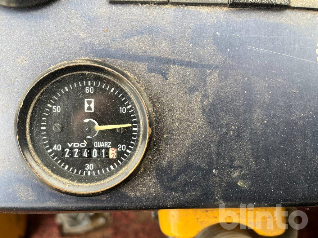 Wheel loader Volvo BM L90