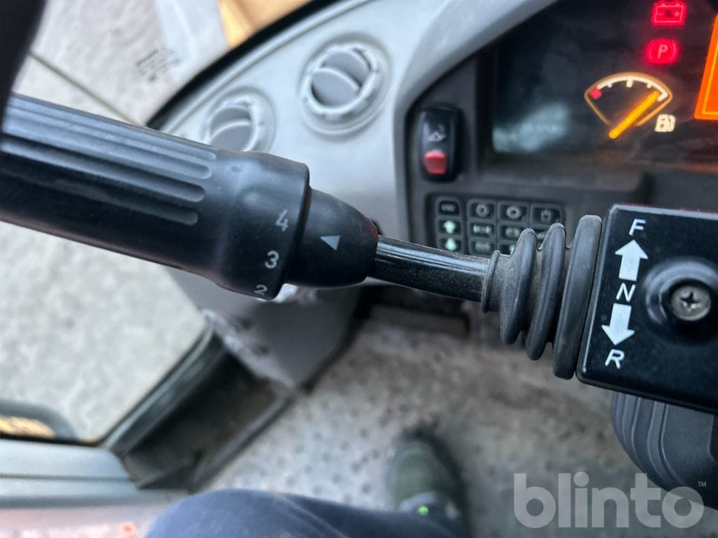 Wheel loader Volvo L110F