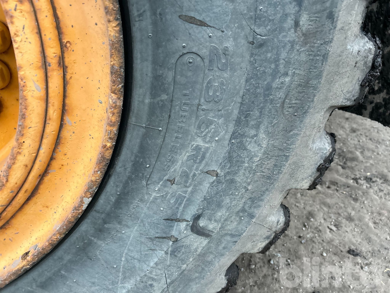 Wheel loader Volvo L110F