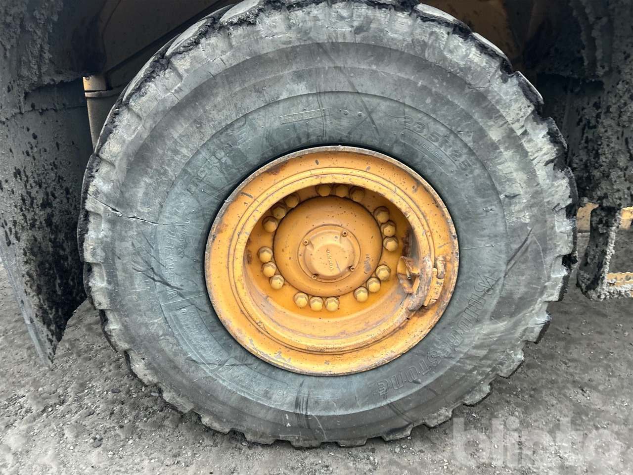 Wheel loader Volvo L110F