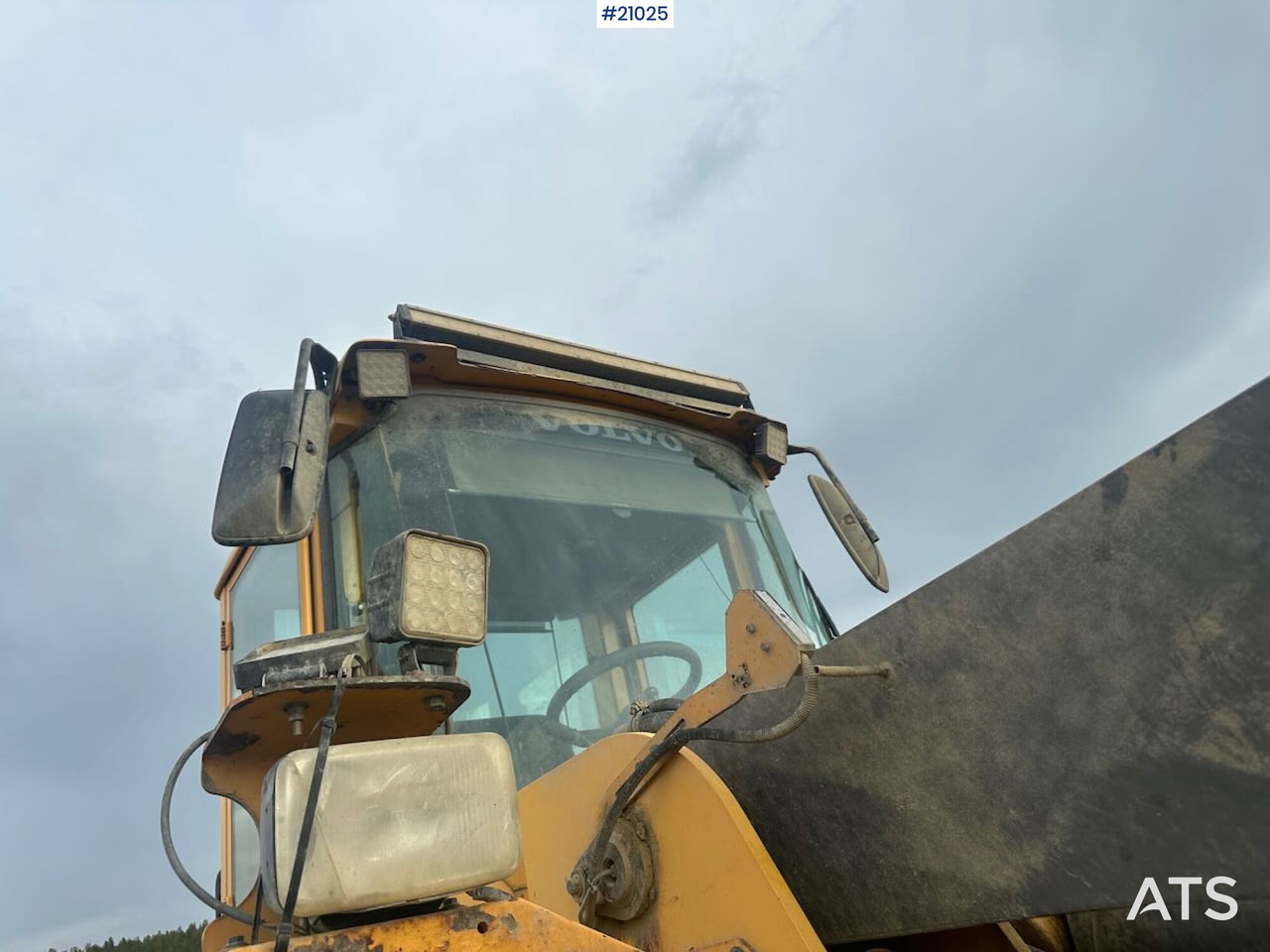 Wheel loader Volvo L120E