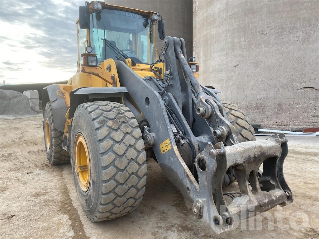 Wheel loader Volvo L120E