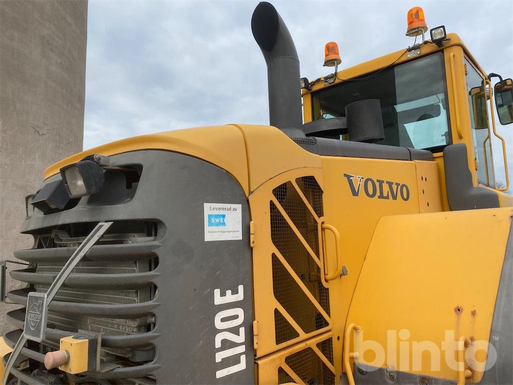 Wheel loader Volvo L120E