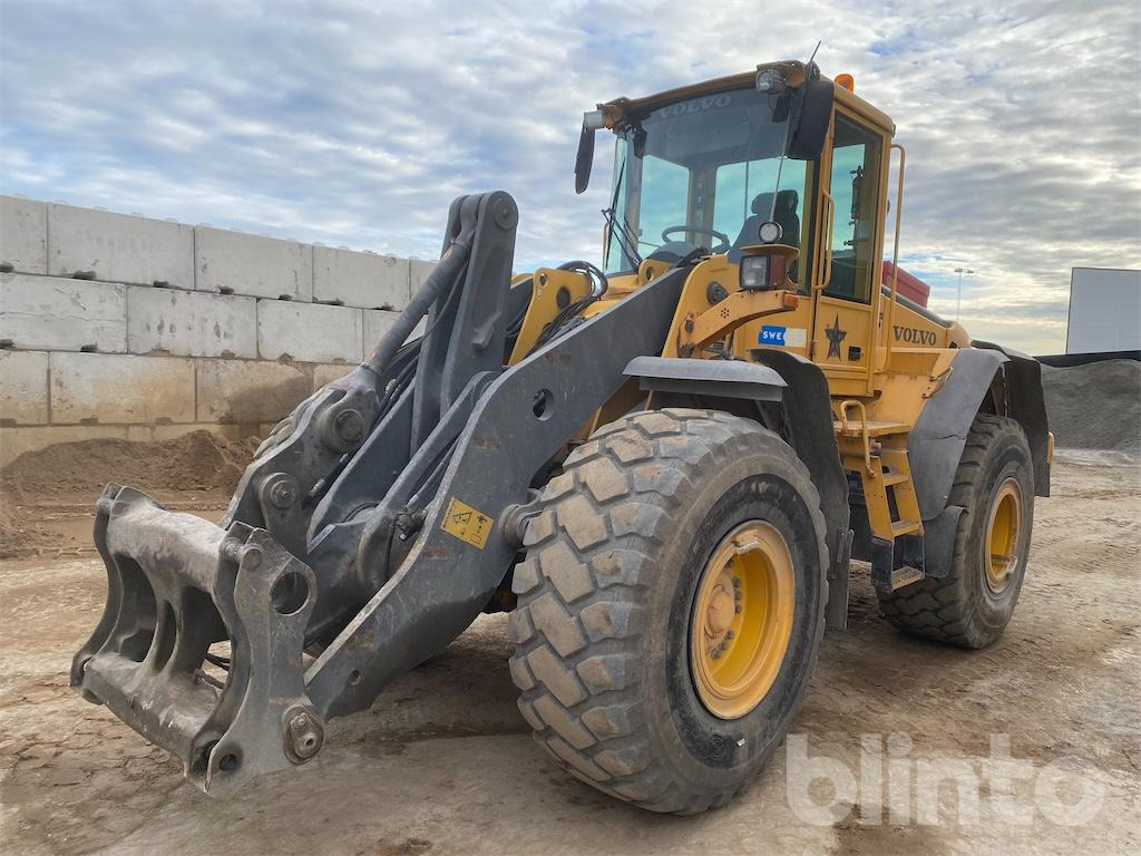Wheel loader Volvo L120E
