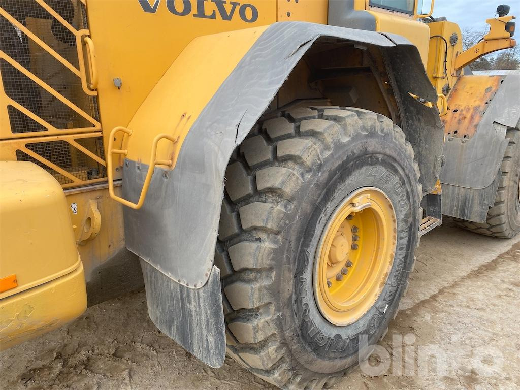 Wheel loader Volvo L120E
