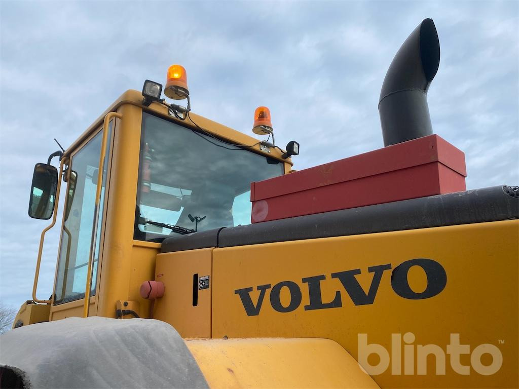 Wheel loader Volvo L120E