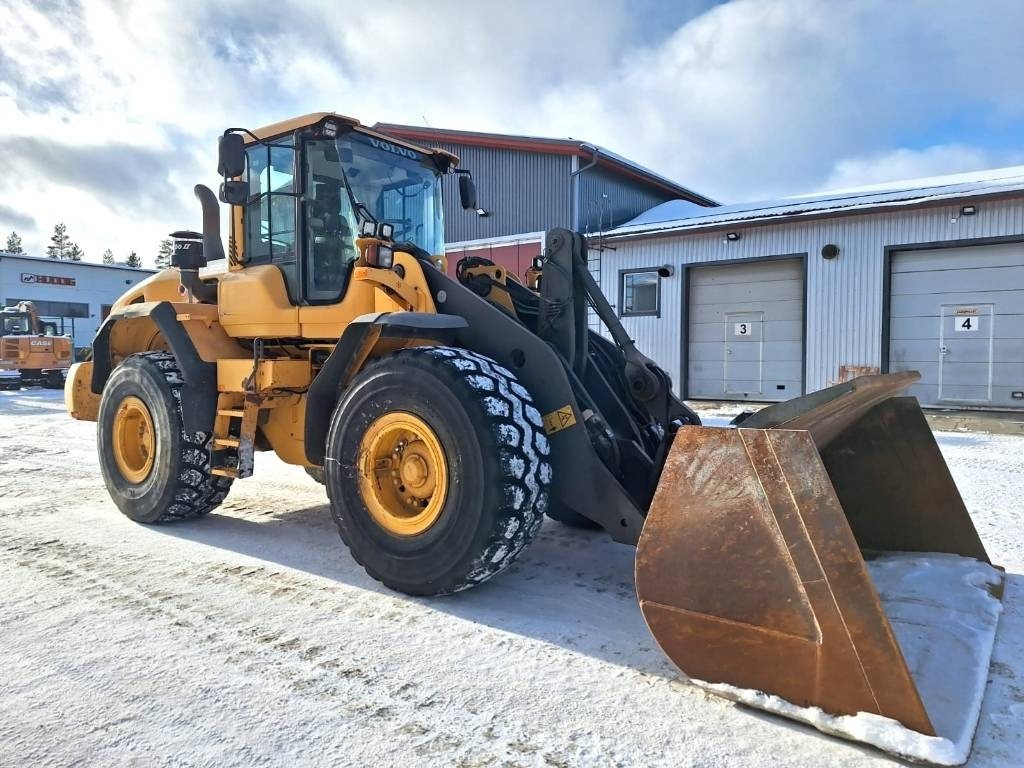 Wheel loader Volvo L120G VIPUOHJAUS, YM.