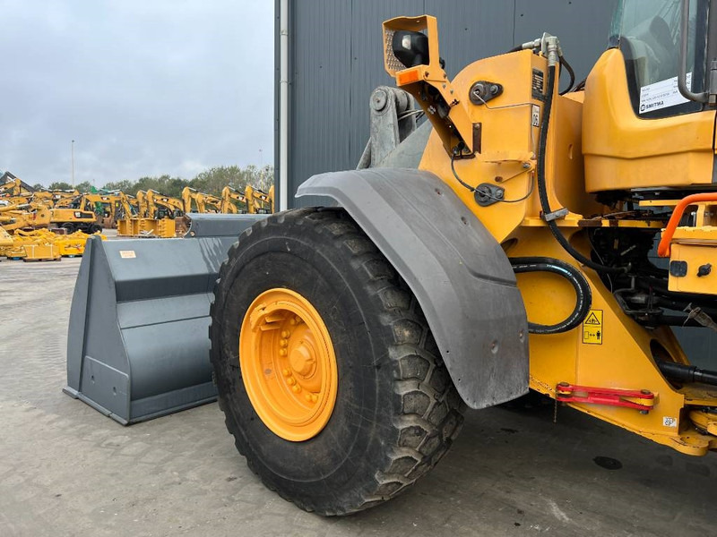 Wheel loader Volvo L120H