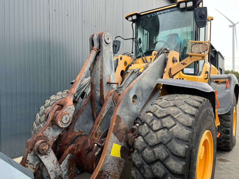 Wheel loader Volvo L120H