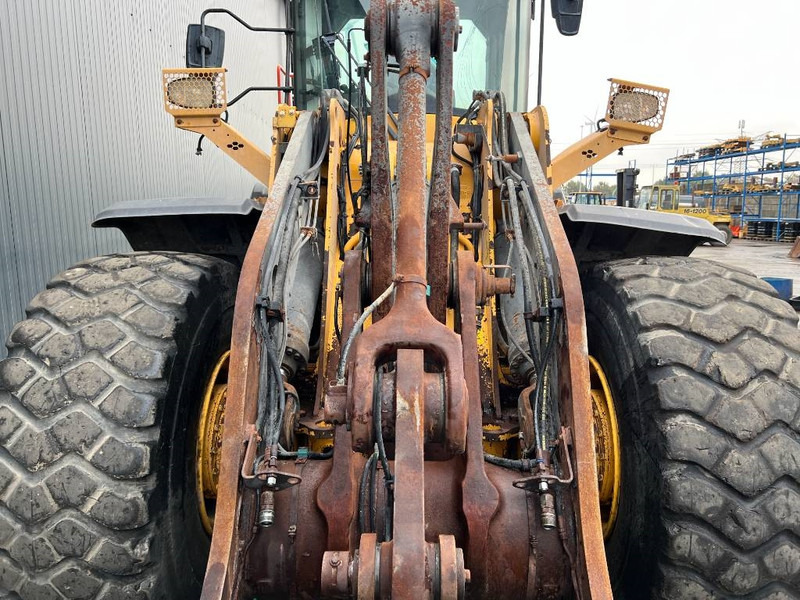 Wheel loader Volvo L120H