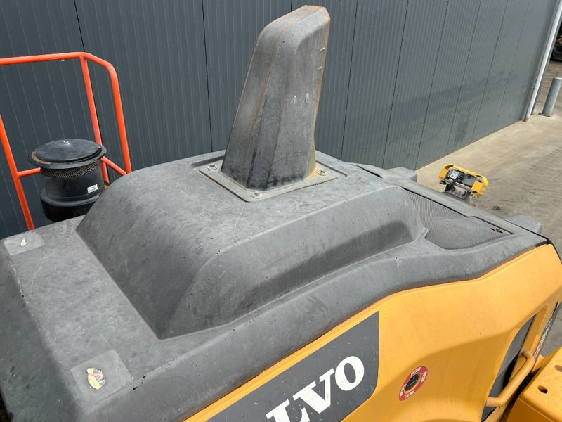 Wheel loader Volvo L120H