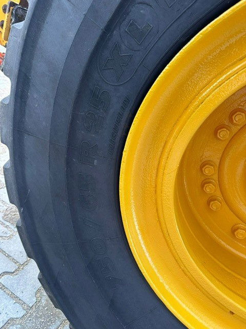 Wheel loader Volvo L120H