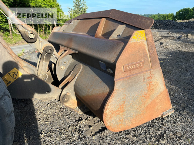 Wheel loader Volvo L120H