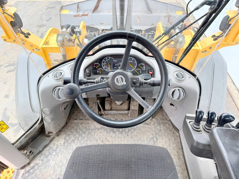 Wheel loader Volvo L120H - 3rd Function / Weight System