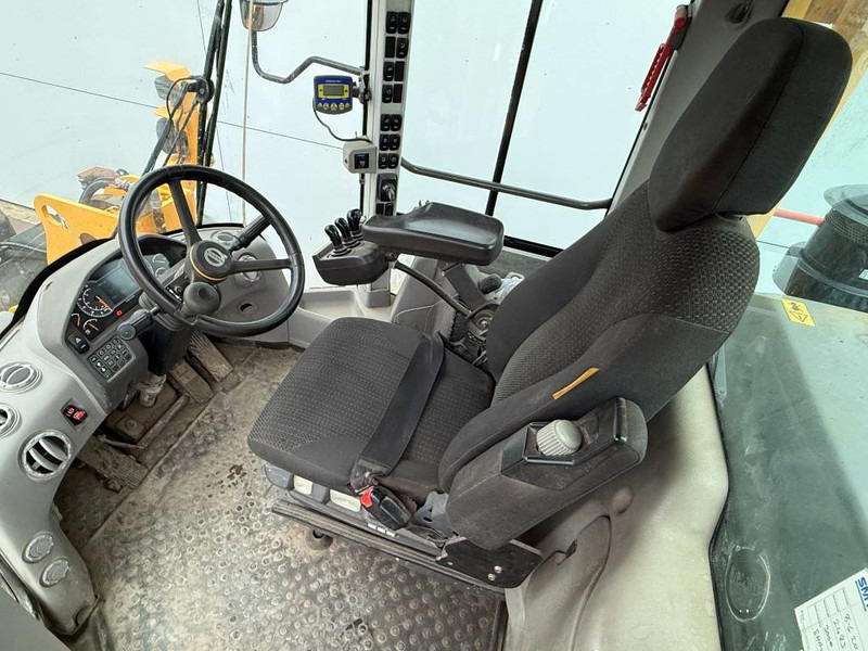 Wheel loader Volvo L120H - 3rd Function / Weight System