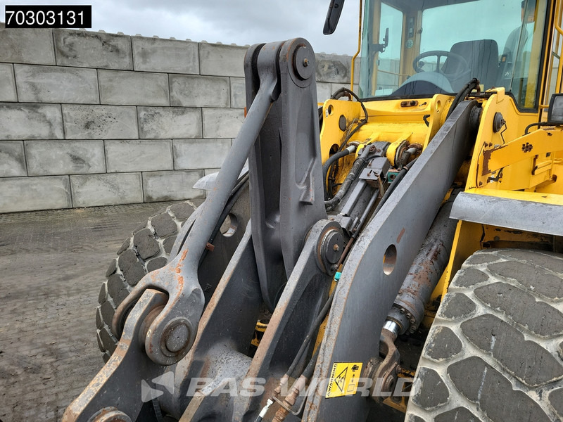 Wheel loader Volvo L120 E Quick Coupler