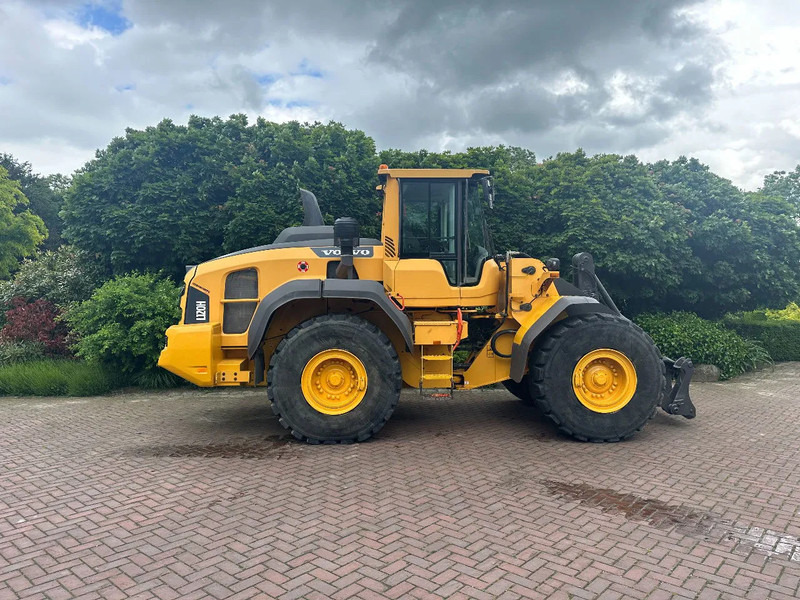 Wheel loader Volvo L120 H