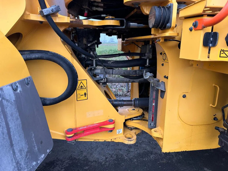 Wheel loader Volvo L120 H
