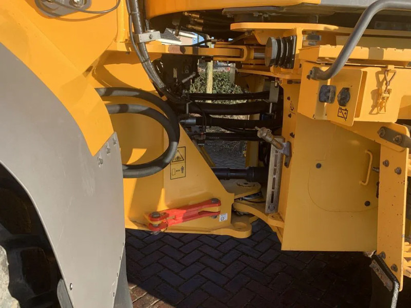 Wheel loader Volvo L120 H