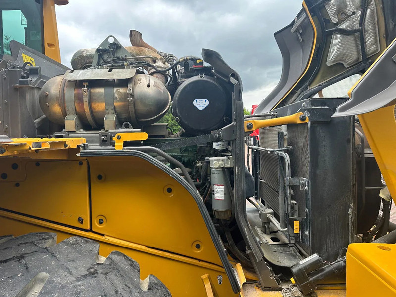 Wheel loader Volvo L120 H