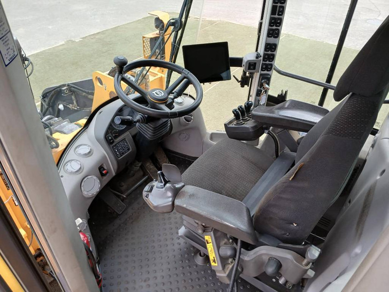Wheel loader Volvo L120 H, Hjullastare