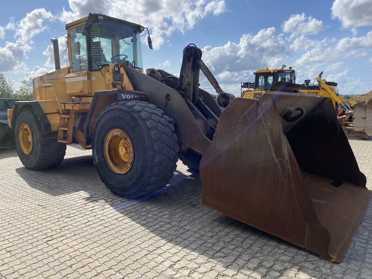 Wheel loader Volvo L150