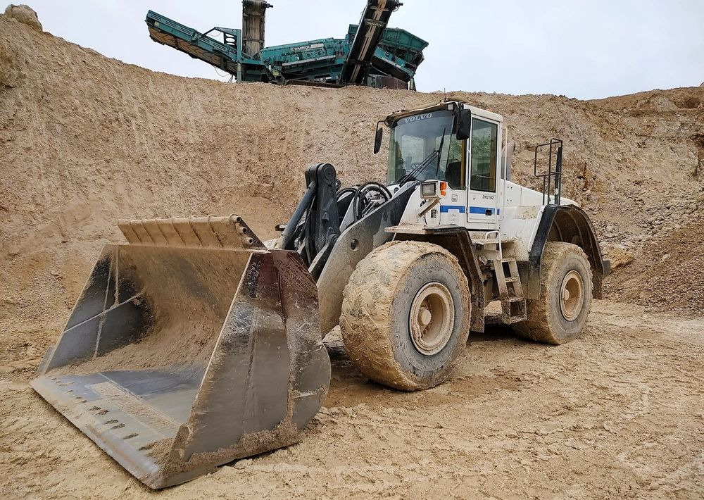 Wheel loader Volvo L180E
