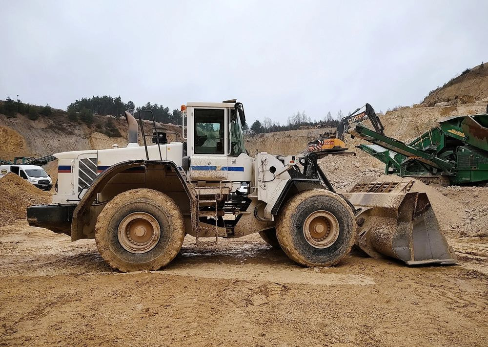 Wheel loader Volvo L180E