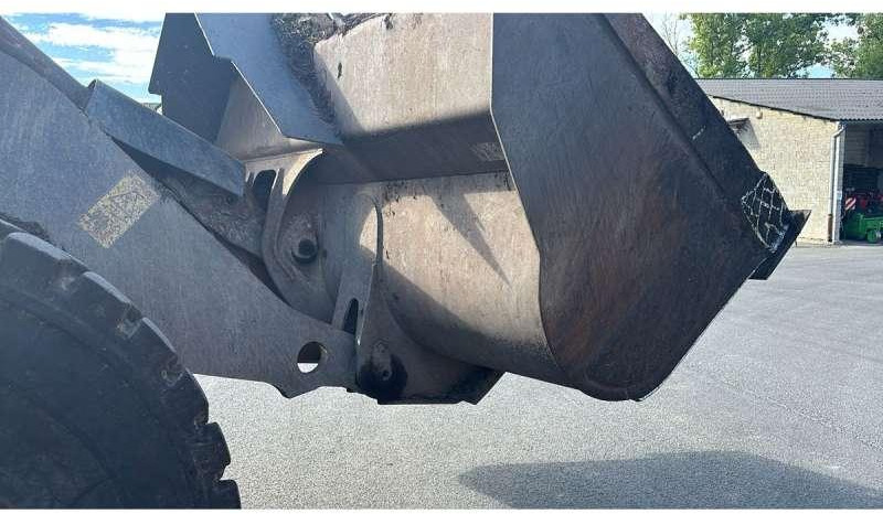 Wheel loader Volvo L180E