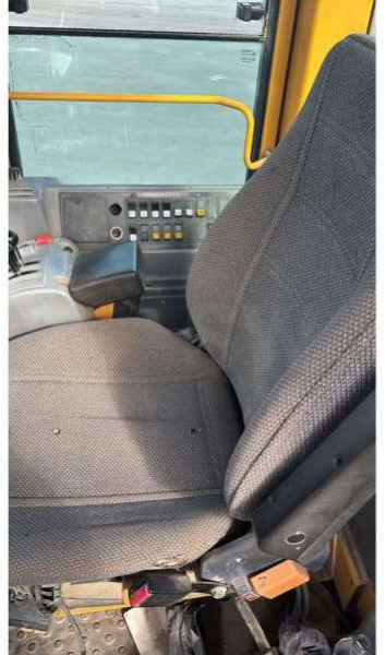 Wheel loader Volvo L180E