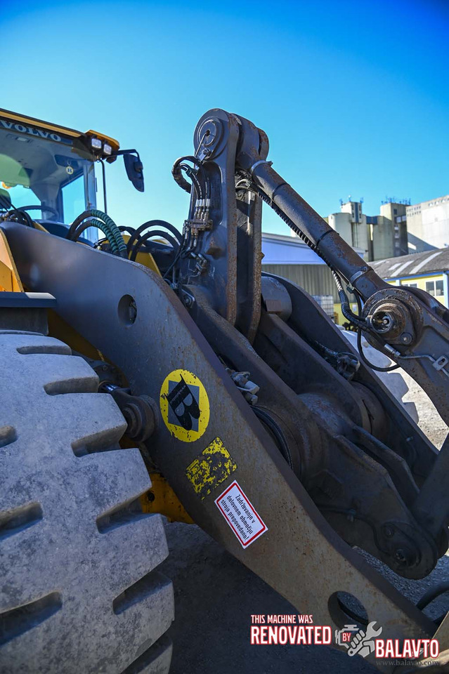 Wheel loader Volvo L180H