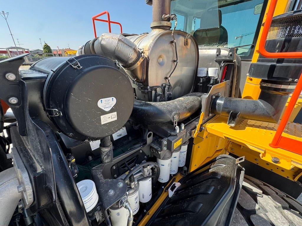 Wheel loader Volvo L180H