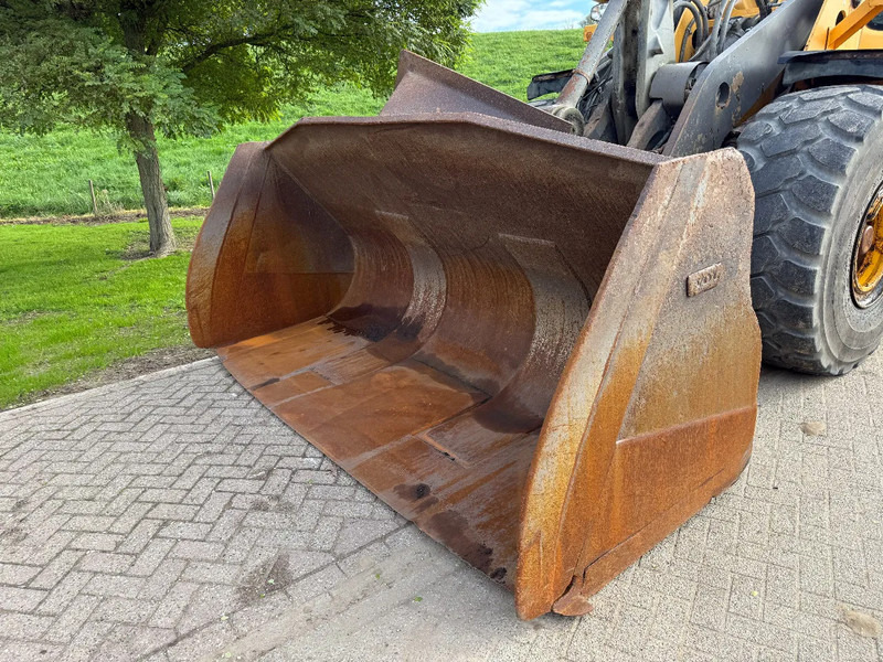 Wheel loader Volvo L180H CDC First Owner Orginal
