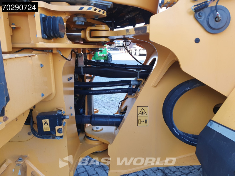 Wheel loader Volvo L180 H CDC