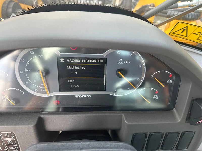 Wheel loader Volvo L180 H UNUSED 3-units availlable
