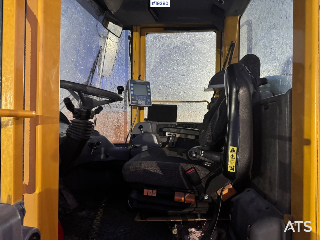 Wheel loader Volvo L220E