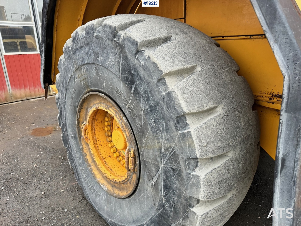 Wheel loader Volvo L220F