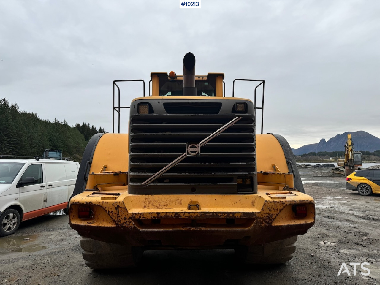 Wheel loader Volvo L220F