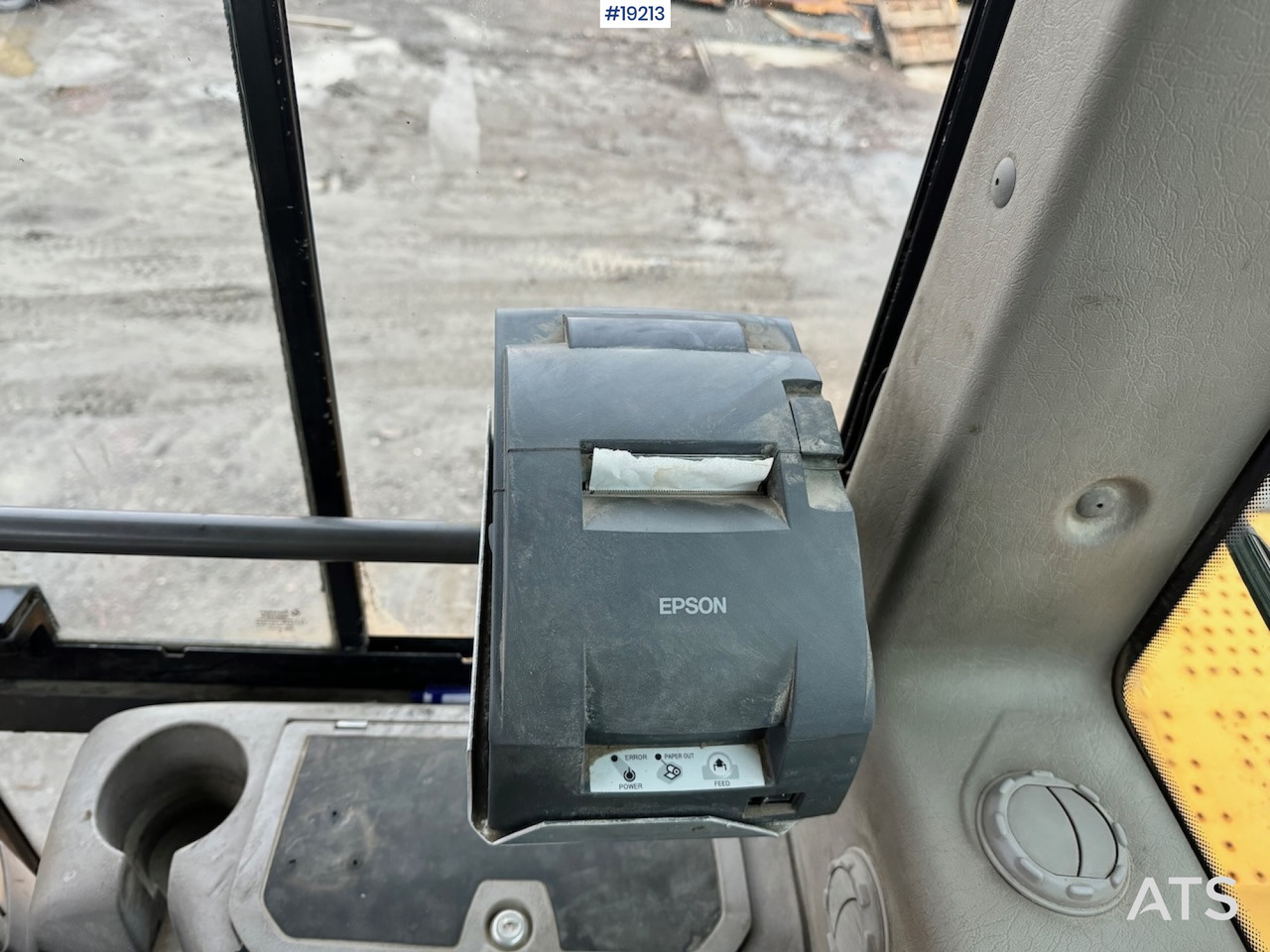 Wheel loader Volvo L220F