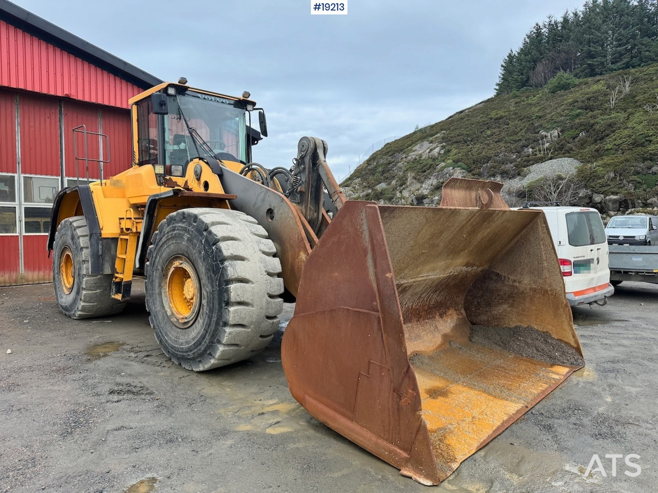 Wheel loader Volvo L220F